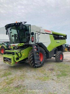 LEXION 6700 BUSINESS Used