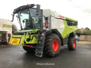 LEXION 5300 LOCATION Faucheuse conditionneuse