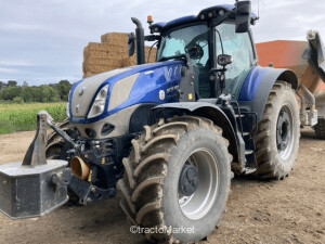 TRACTEUR N-H T7.275 HD Faucheuse conditionneuse