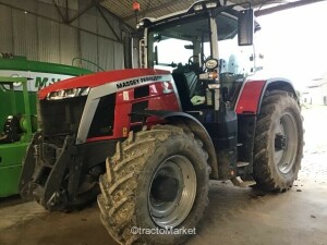 TRACTEUR M-F 8S225 Combine harvester