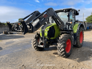 ARION 510 CMATIC S5 + T 412 Combine harvester