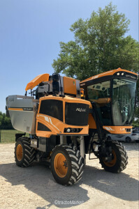 MACHINE A VENDANGER PELLENC L6 Grape harvesting machine