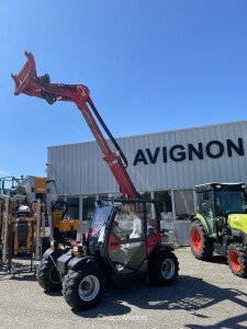 CHG.PNEU (CHARGEUSE SUR PNEU) Tractor-mounted sprayer