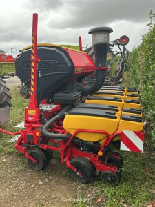 SEMOIR TEMPO TPT6 Tractors