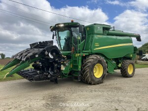 T 660 HILLMASTER Combine harvester
