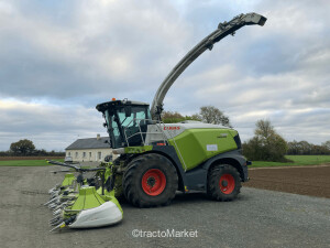 ENSILEUSE JAGUAR 950 4RM Accueil