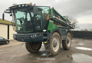 AUTOMOTEUR PANTERA 4504 + Fertiliser spreader